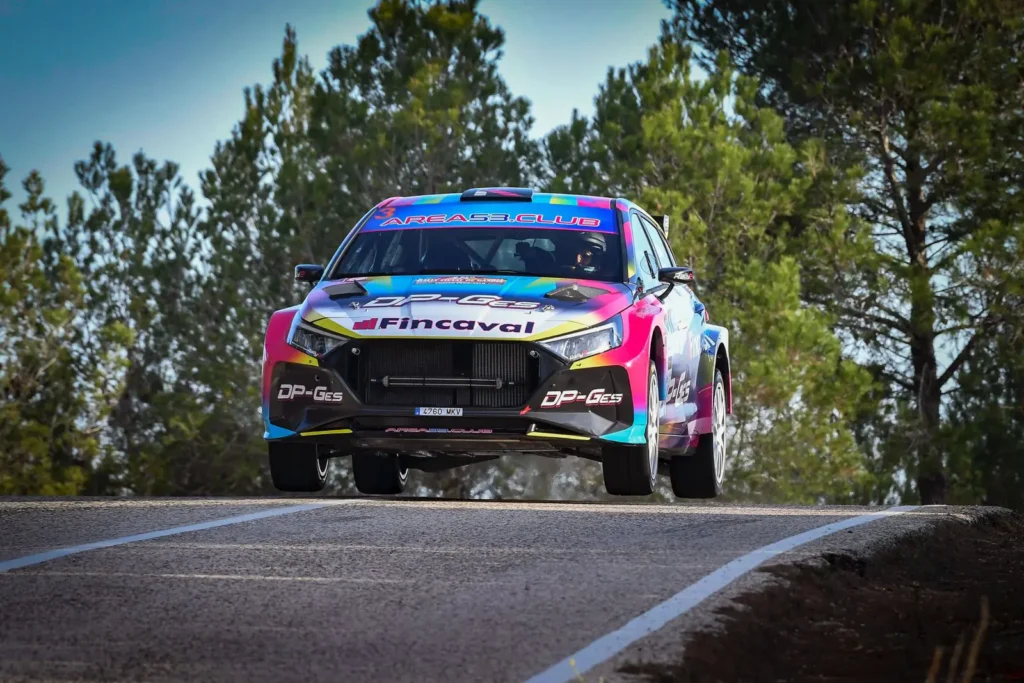 Ariete y Aviño volando en el Rally Ciutat e Gandia con su Hyundai i20N Rally2